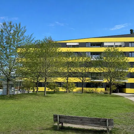 Wohnen Am Fluss Im Donaublick - Garten, Cafe & Wlan, Self-checkin, Parkplatz, Fuer 4 Gaeste Linz